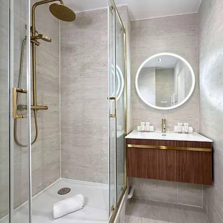 Premium Flat Balcony & Lift For 5 Parijs
