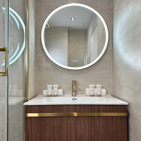Appartement Premium Flat Balcony & Lift For 5