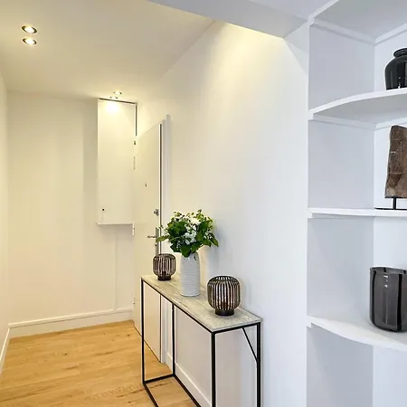 Premium Flat Balcony & Lift For 5 Appartement *
