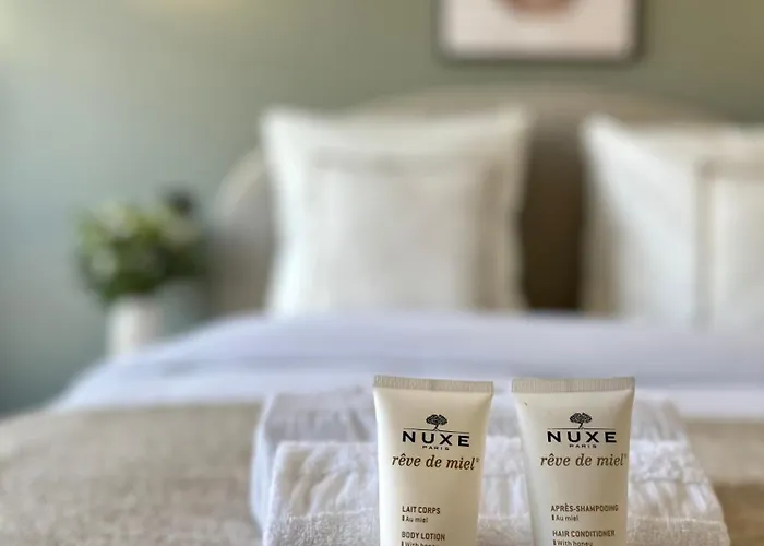 Premium Flat Balcony & Lift For 5 Apartment Paris