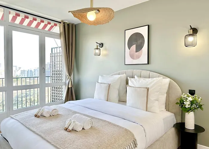Premium Flat Balcony & Lift For 5 Appartement