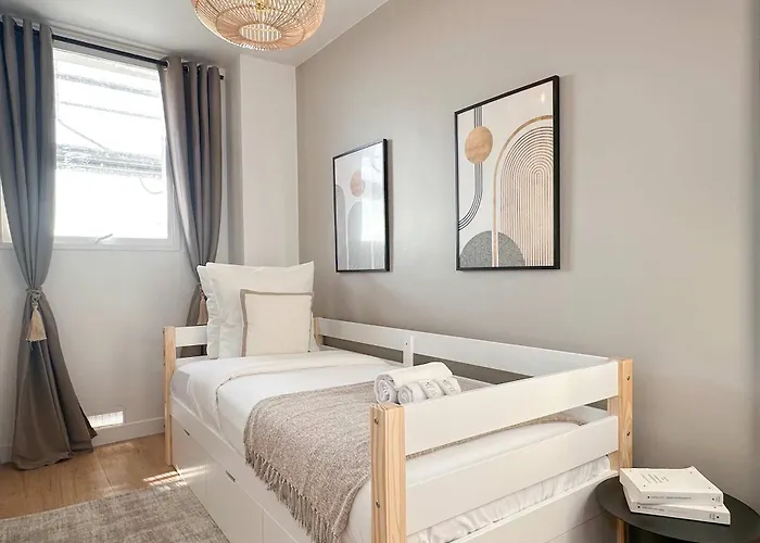 Premium Flat Balcony & Lift For 5 Paris