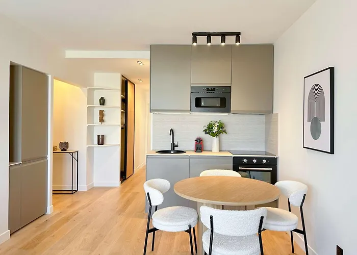 Premium Flat Balcony & Lift For 5 * Párizs