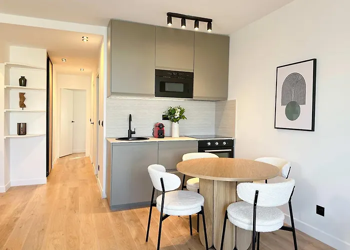 Premium Flat Balcony & Lift For 5 * Párizs