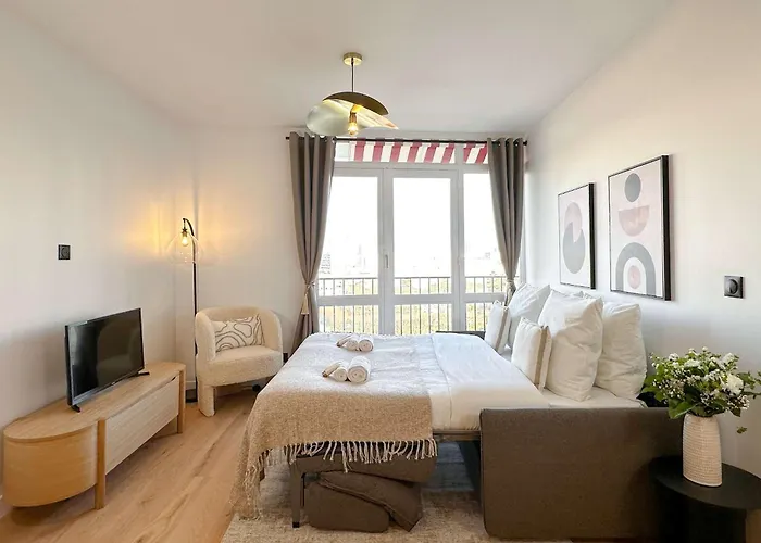 Premium Flat Balcony & Lift For 5 * Párizs